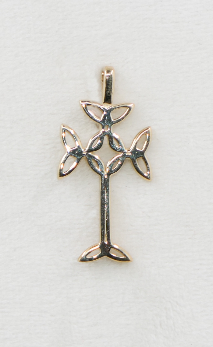 9ct_gold_cross630f35efc9bf3-1.jpg