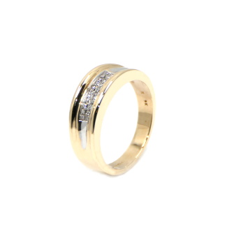 9ct Gold and Diamond Ring